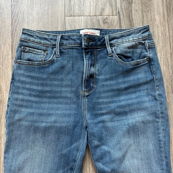 Driftwood Medium Wash Colette Aztec Embroidered Cuffed Bootcut Jeans Size 28 - Picture 3 of 9